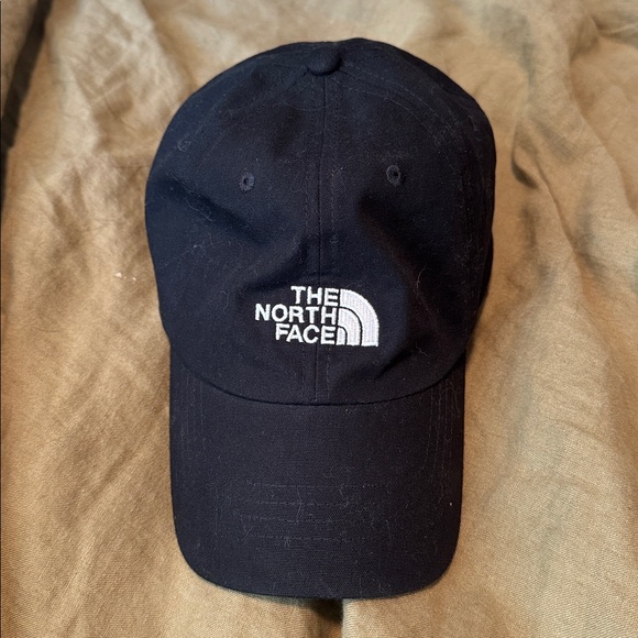 The North Face black  Cap - Picture 1 of 2